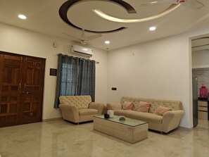 32-inch flat-screen TV with cable channels
