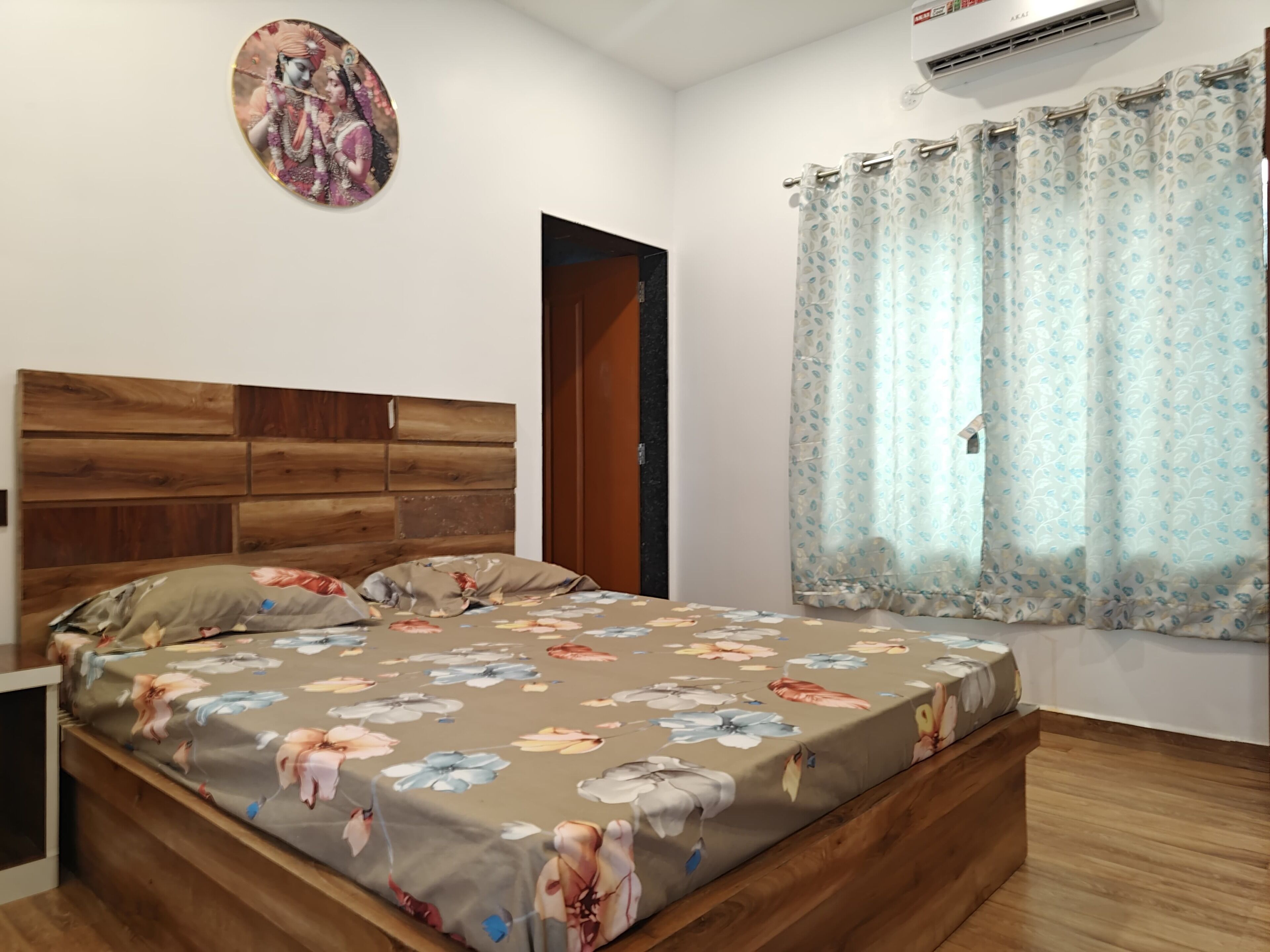 Luxury Villa | Rollaway beds, free WiFi, bed sheets