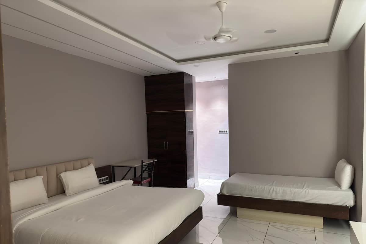 Chambre Triple Familiale