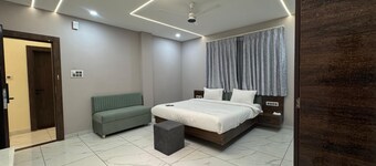 Hotel Aashiyana