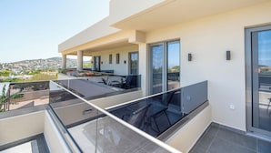 View from room - AIRSCAPE HOTEL FREE SHUTTLE ATH AIRPORT (Spata-Artemida)