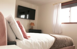 2 عدّة غرف نوم ومكواة/لوح كي وواي فاي