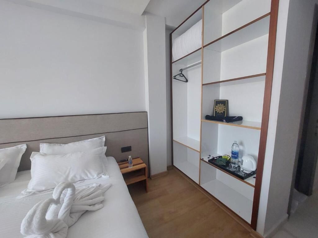 Free WiFi, wheelchair access