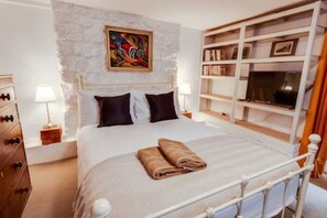 1 makuuhuone, ilmainen Wi-Fi, vuodevaatteet