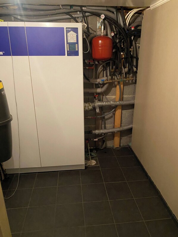 House, Multiple Bedrooms, Balcony, Mountain View | Interior - Mountain Retreat in Brattvåg - Unwind in Nature (Ålesund)