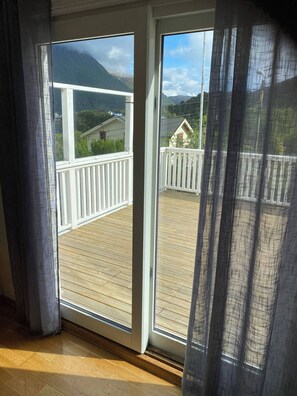 House, Multiple Bedrooms, Balcony, Mountain View | Interior - Mountain Retreat in Brattvåg - Unwind in Nature (Ålesund)