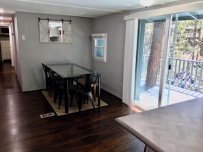 تناول الطعام