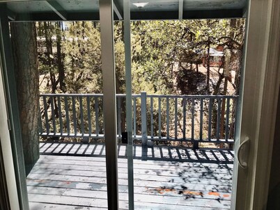 Cozy 3-Bedroom Cabin Just Minutes from Fossil Creek