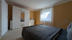 1 chambre, Wi-Fi gratuit, draps fournis