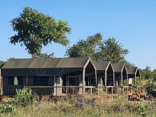 RiverScape Inn Tented Guest House 