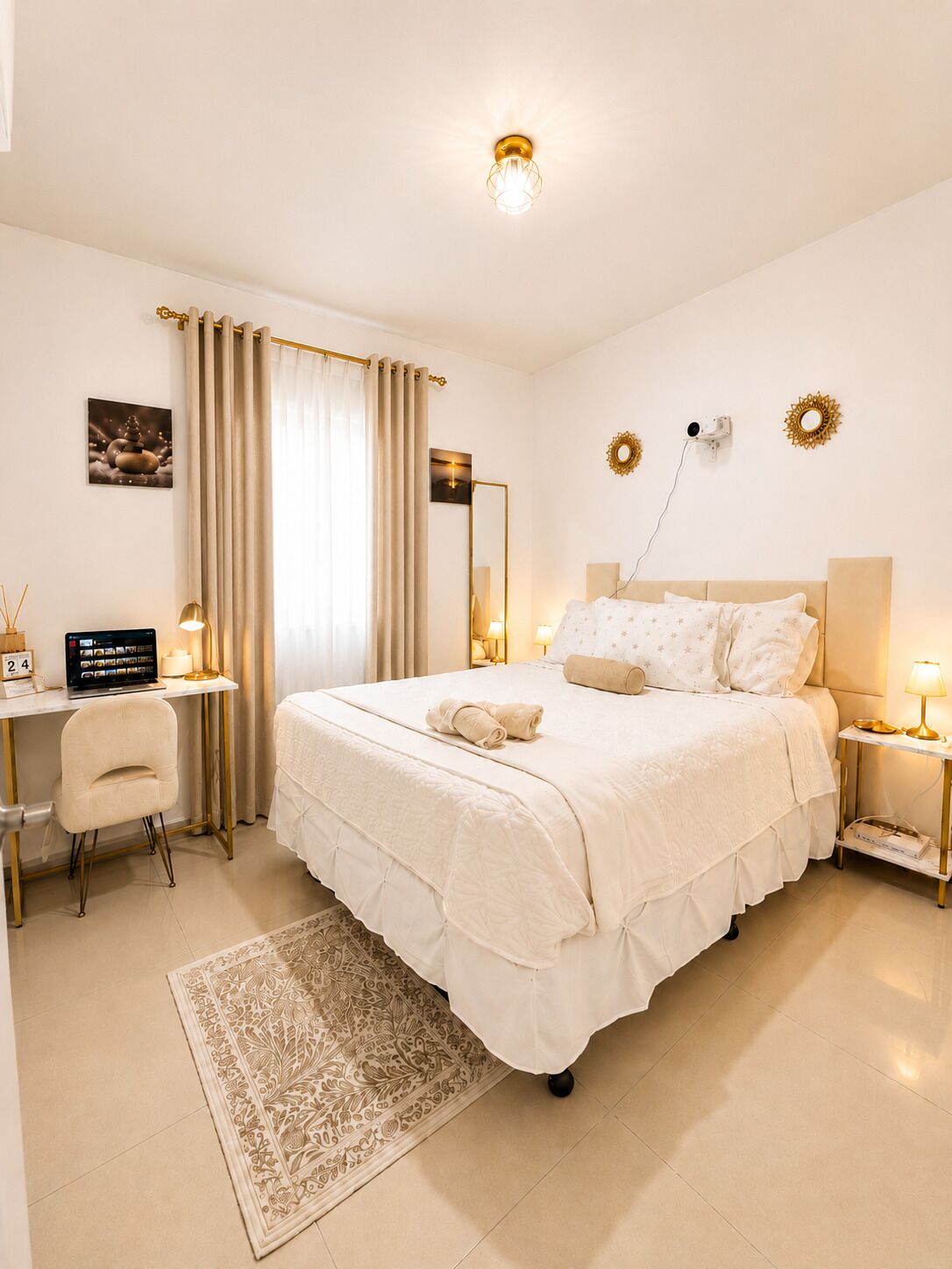 2 bedrooms, in-room safe, desk, iron/ironing board