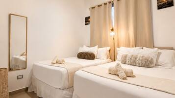2 bedrooms, in-room safe, desk, iron/ironing board