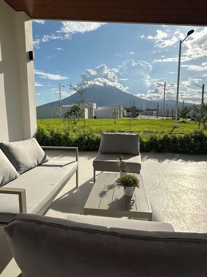 Terrace/patio - Casa Campos: Perfect Blend of Comfort and Elegance! (San Miguel)