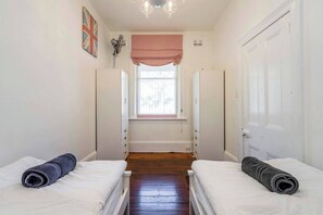 House, 3 Bedrooms, Balcony, City View - Luxury Colonial Terrace House in the Rocks (Sydney)