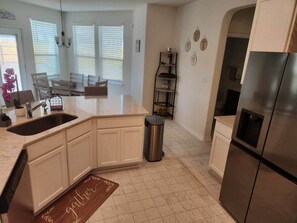 Imagen sin descripción, 5 de 32, botón