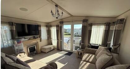 Hurleys Haven Mini Lodge At Camber (sleeps 8) Ashview 10