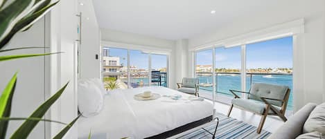 2 عدّة غرف نوم ومكواة/لوح كي وواي فاي وملاءات أسرّة