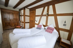 3 Schlafzimmer, Bügeleisen/Bügelbrett, Internetzugang, Bettwäsche