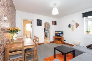 Living area - Charming 1-bedroom apartment in wonderful Southampton (Southampton)