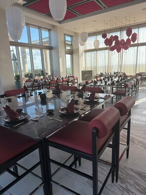 تناول الطعام