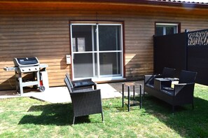 Terrace/patio - Cosy new apartment with wooded garden near Montauban town center (Montauban)