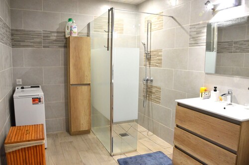 Appartement cosy neuf  avec jardin boisé proche du centre ville de Montauban