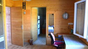 1 chambre, bureau, fer et planche Ă repasser, Wi-Fi gratuit