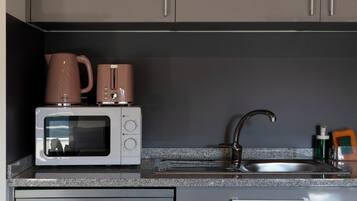 Microwave, oven, stovetop, dishwasher