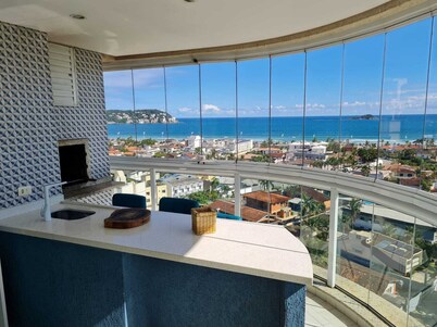 The best view of GuarujĂĄ Cove!