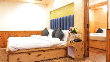 Chambre Familiale | Lits pliants/supplémentaires, Wi-Fi gratuit, draps fournis