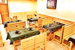 Dining - Hotel Snow Green (Manali)