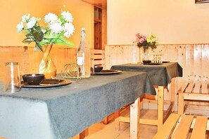 Dining - Hotel Snow Green (Manali)