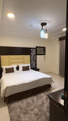 Al-Shumoukh Al-Sharqi  Apartments