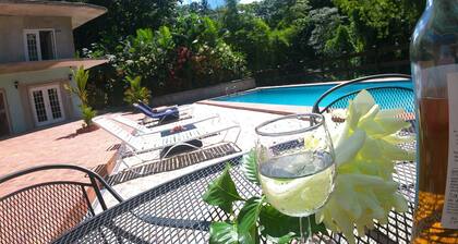 Toraille Waterfall Villas