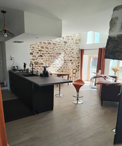 Gite sleeps 3, sleeps 5 in the countryside, garden, parking, pets welcome.