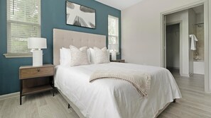 2 bedrooms, desk, iron/ironing board, WiFi