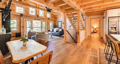 Adirondack Lakefront Cabin – Modern Luxe Family Escape near Gore & Lake George