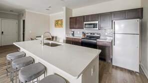 Private kitchen - Landing | Chic 2BD, Gym, Yoga Studio (Summerville)