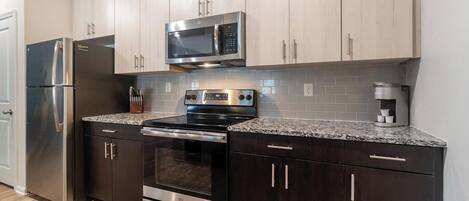 Refrigerador y comedor