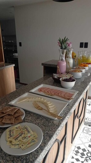 Bao gồm bữa sáng kiểu Anh hàng ngày 