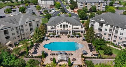 Landing | Spectacular 2BD, Gym, Clubhouse