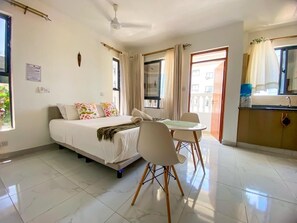 3 soverom, strykejern/-brett, wi-fi og sengetøy