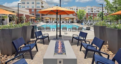 Landing | Beautiful 2BD, Gym, Clubhouse