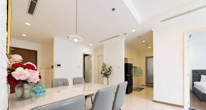 Luxury Royal Landmark 81 & Vinhomes