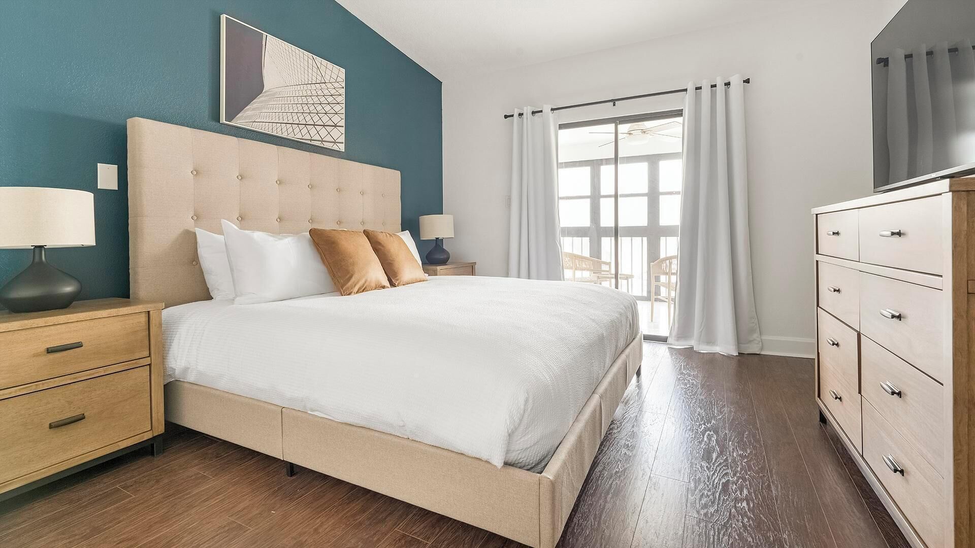 2 sovrum, skrivbord, strykjärn/strykbräda och wi-fi