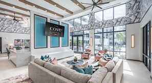 Lobby - Landing | Amazing 1BD, Pool, Gym (Cape Coral)