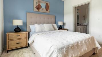 1 bedroom, desk, iron/ironing board, WiFi