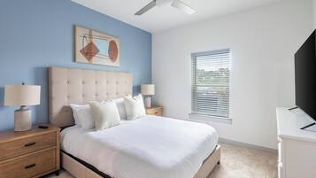 1 bedroom, desk, iron/ironing board, WiFi