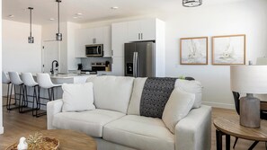 Living area - Landing | Chic 1BD, Clubhouse, Pool (Casa Grande)