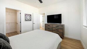 1 Schlafzimmer, Schreibtisch, Bügeleisen/Bügelbrett, WLAN